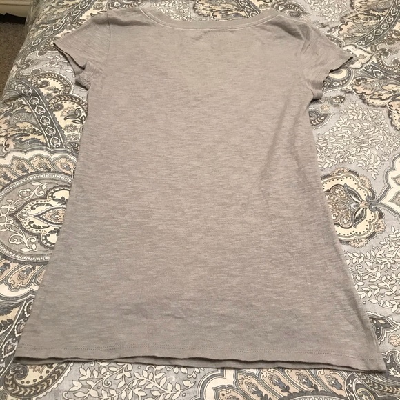 Aeropostale Gray V Neck Junior Medium T-shirt - Picture 4 of 11